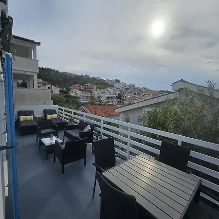 Tina Διαμέρισμα
