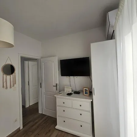 Tina Apartment *