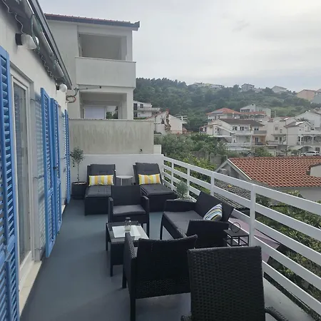 דירה Tina טרוגיר