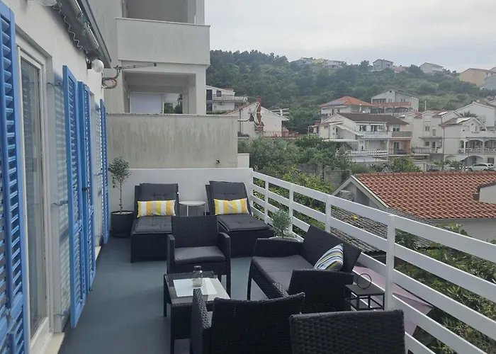 דירה Tina טרוגיר