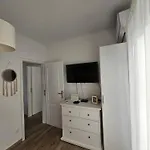 Tina Lägenhet *